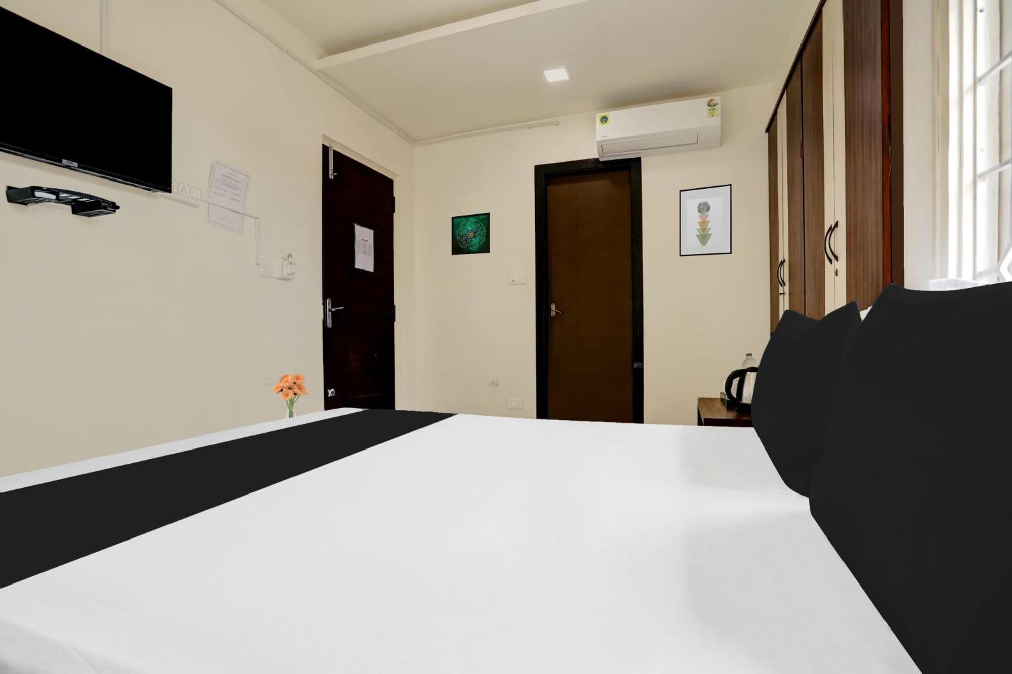 Super Hotel O Ashok Nagar Near Jntu College Kākināda المظهر الخارجي الصورة